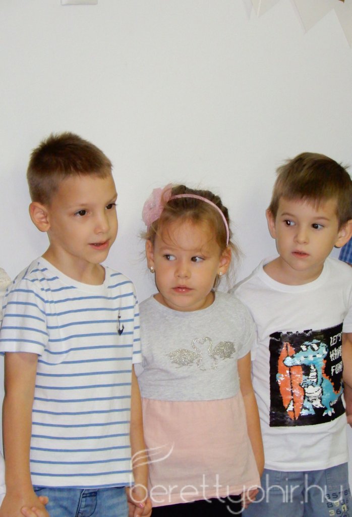 Marika néni 90 éves 17